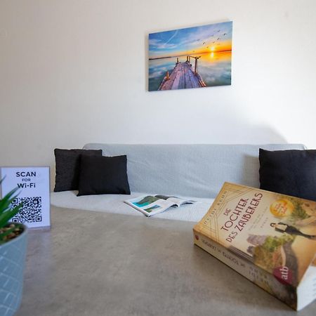 Ionian Luxury Apartments Perama  Dış mekan fotoğraf