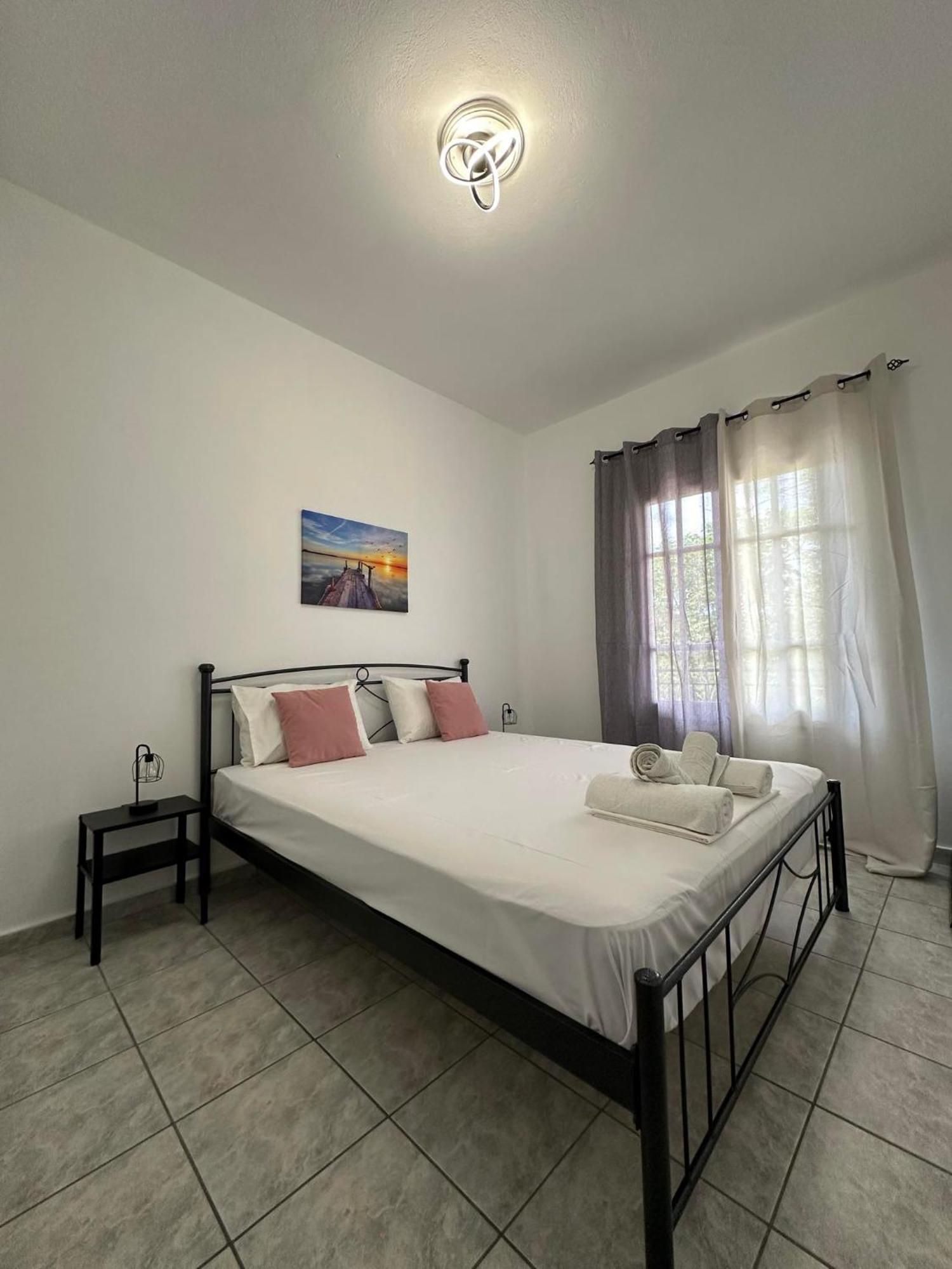 Ionian Luxury Apartments Perama  Dış mekan fotoğraf